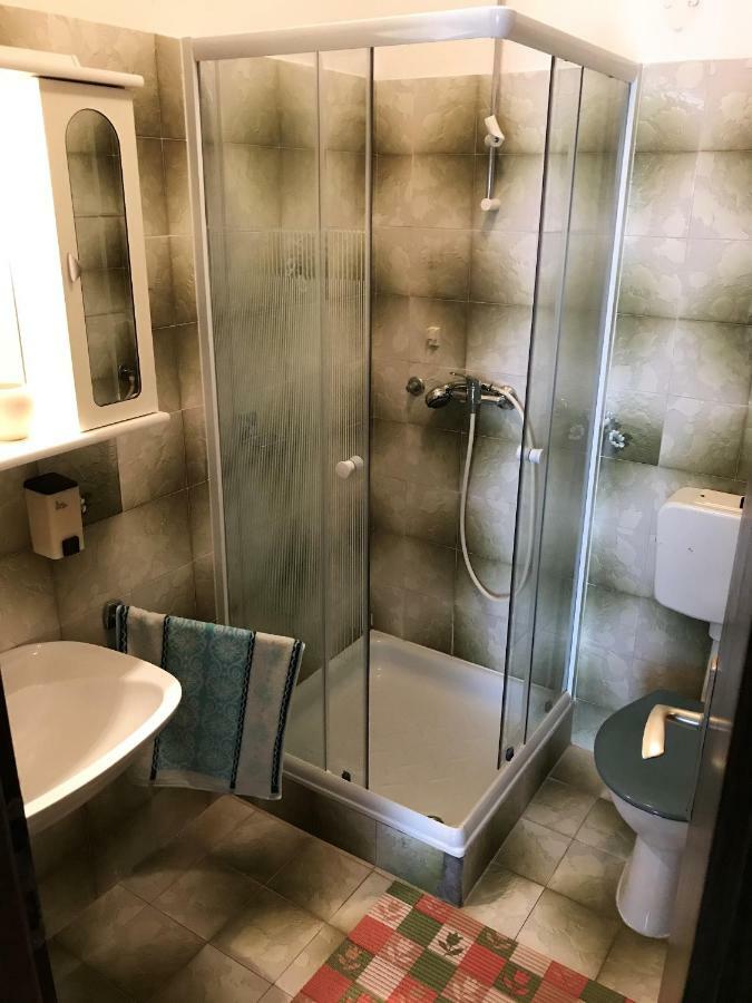 Apartments Markelj Lovrečica Екстериор снимка